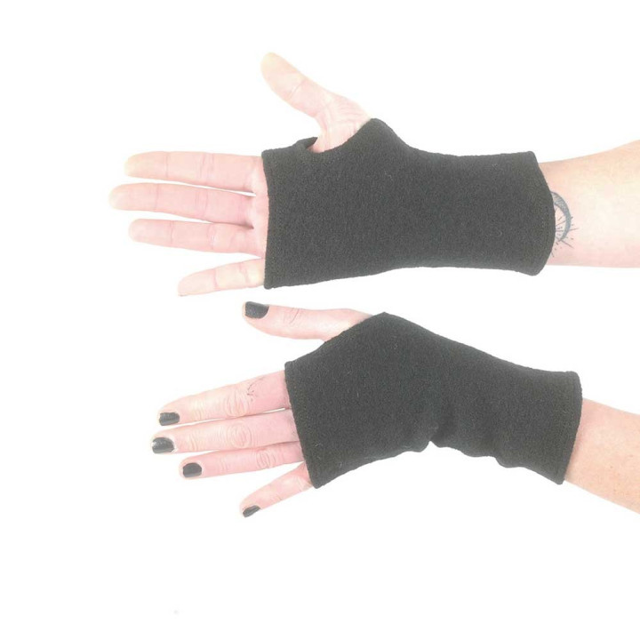 Short black merino wool winter handwarmers