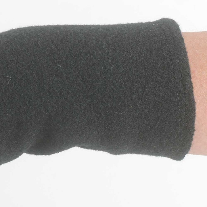 Short black merino wool winter handwarmers
