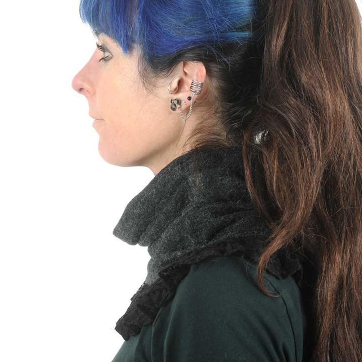 Tour de cou maille gris foncé, volants de dentelle