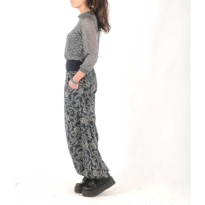 Womens long supple puffy pants, navy floral print