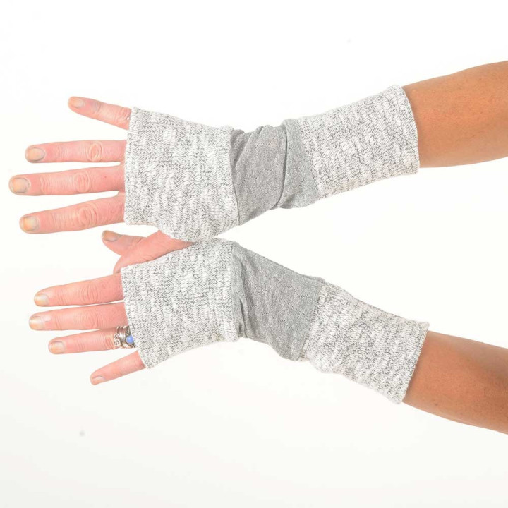 Mitaines longues en patchwork maille gris chiné et argentée