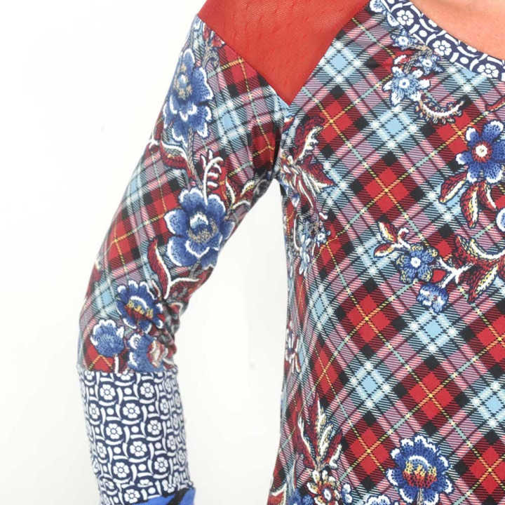 Top femme rouge et bleu, patchwork de jersey et résille