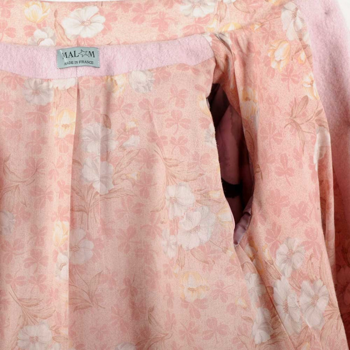 Manteau hiver artisanal long trapèze, laine rose poudré, capuche ronde fait main en france