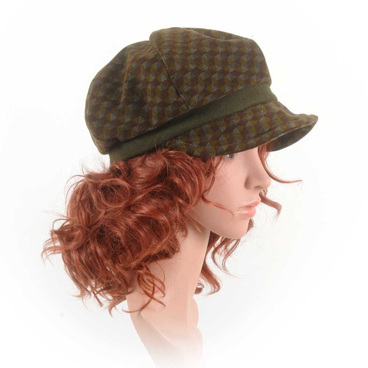 Geometric print velvet newsboy cap hat