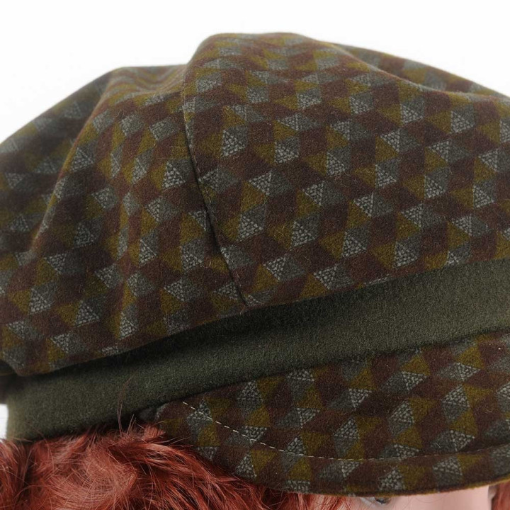 Casquette gavroche velours motifs géométriques