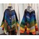 Cape multicolore à manches et capuche, patchwork de lainages