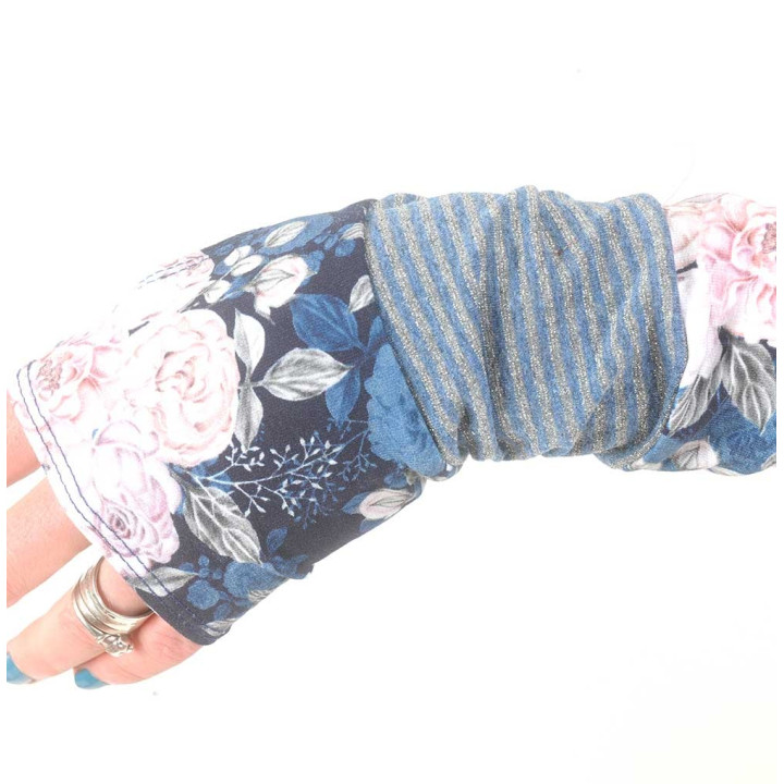 Mitaines longues en patchwork de jersey gris imprimé abstrait et pois