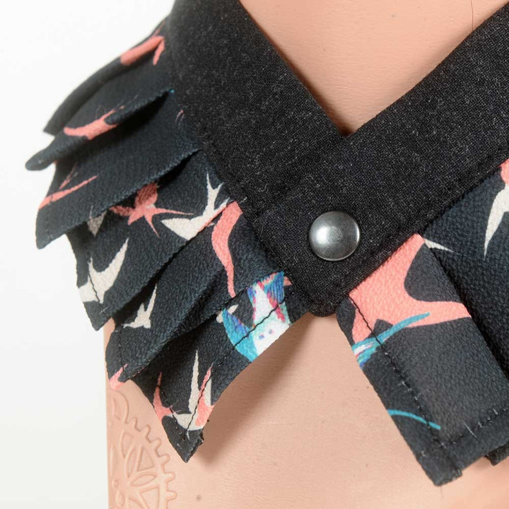 Pleated black choker, Removable collar with bird print