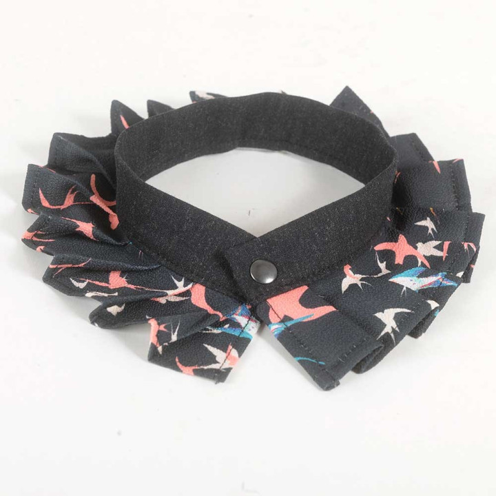 Collier plissé ras du cou, col amovible imprimé oiseaux