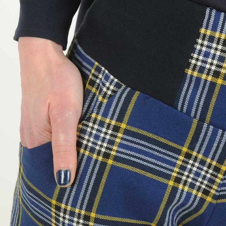Pantacourt femme lainage écossais vintage bleu et jaune