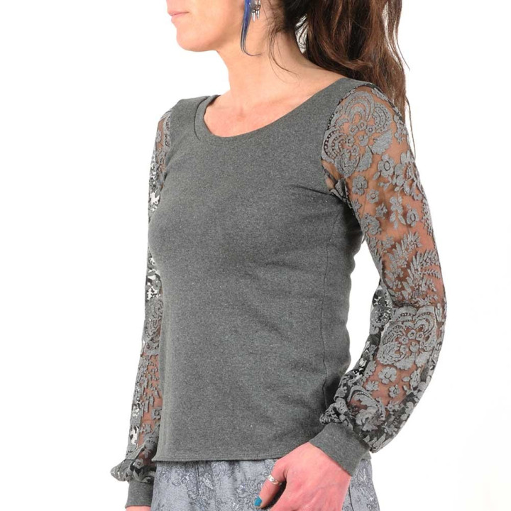 Top coton gris à manches longues en résille motifs dévorés arabesque