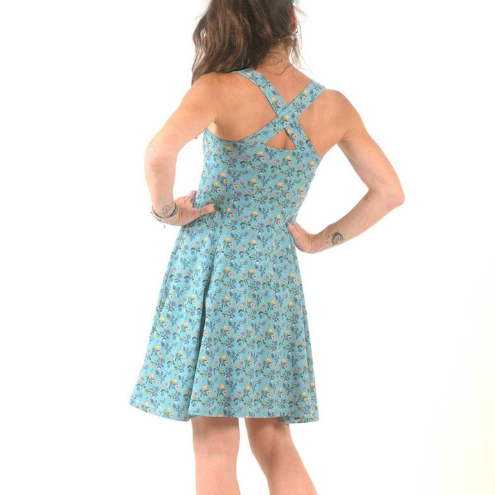 Robe en jersey de coton bleu turquoise fleuri, à bretelles croisées dos
