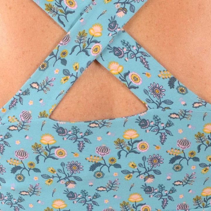 Robe en jersey de coton bleu turquoise fleuri, à bretelles croisées dos