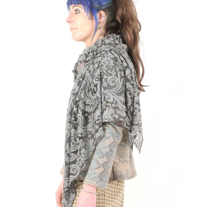 Large foulard résille dévorée noire et grise, motif floral