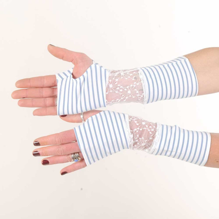 White and blue armwarmers, striped jersey and lace