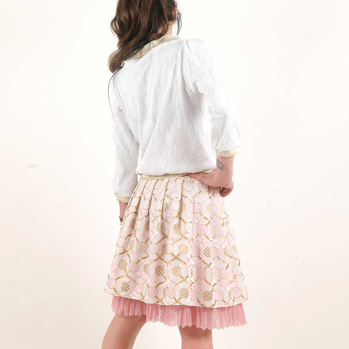 Sweat blousant jersey blanc texturé, détails dorés