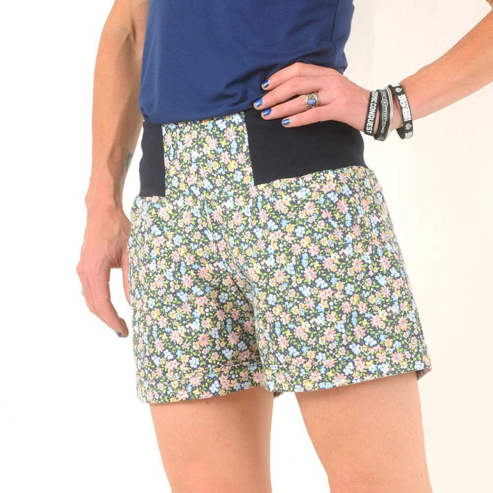 Short femme coton fleuri vintage