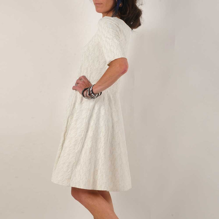 Off white stretchy dress with foliage pattern