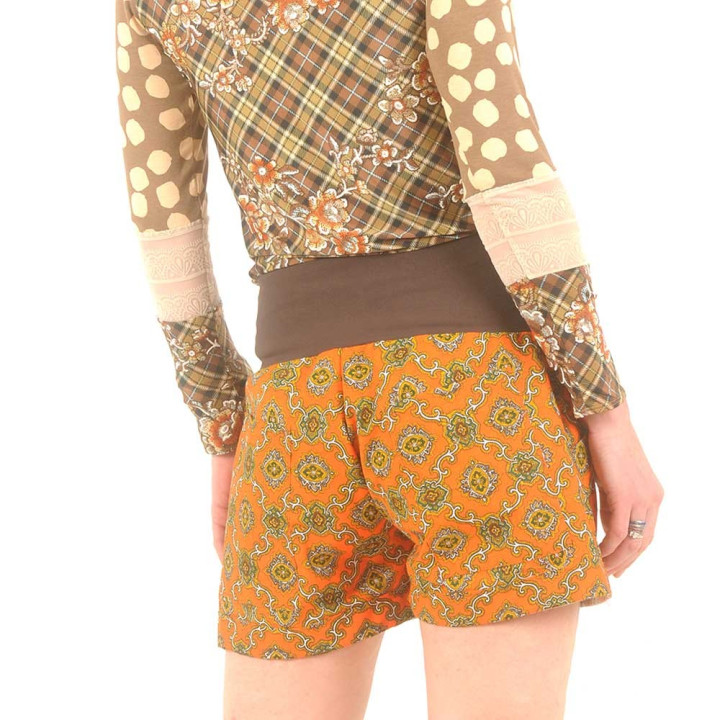 Short femme orange vif à motifs, coton vintage