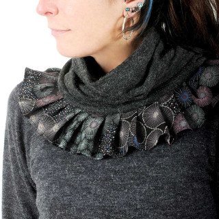 Dark grey knit pleated snood with printed ruffles