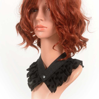 Pleated black choker, Removable collar with heart pattern