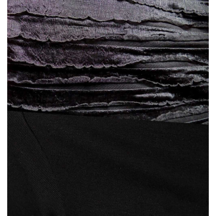 Tunique jersey noire et volants, col large