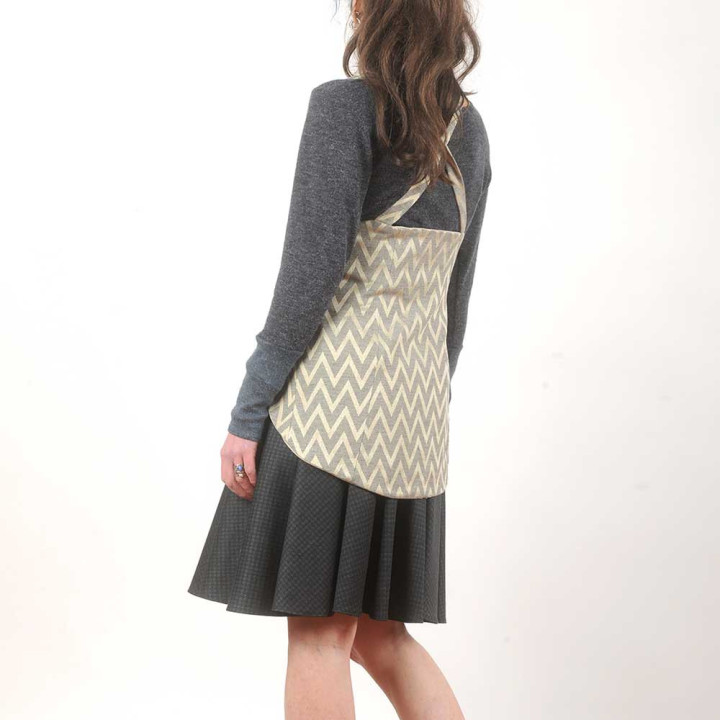 Surjupe serre-taille à bretelles beige et grise, motif chevrons, ceinture Steampunk Made in France