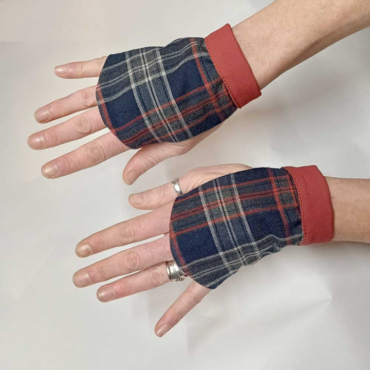 Gantelets écossais marine et rouge orangé, Mitaines élégantes made in France