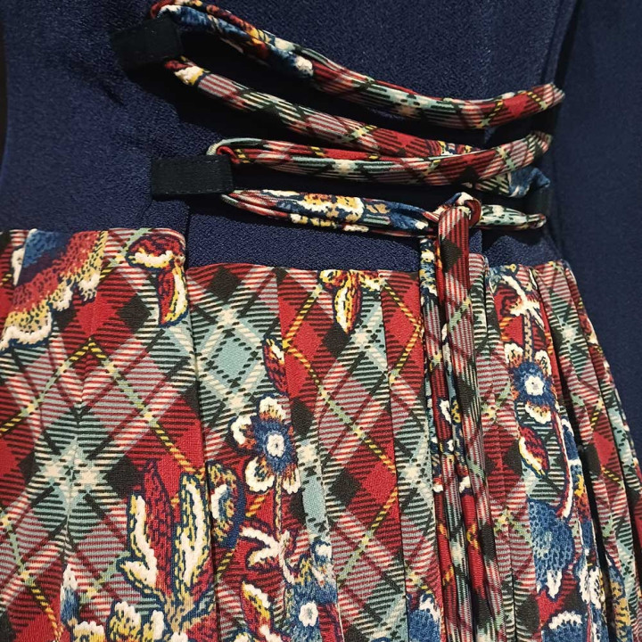 Adjustable blue and red dress with lacing at the back, Made in France