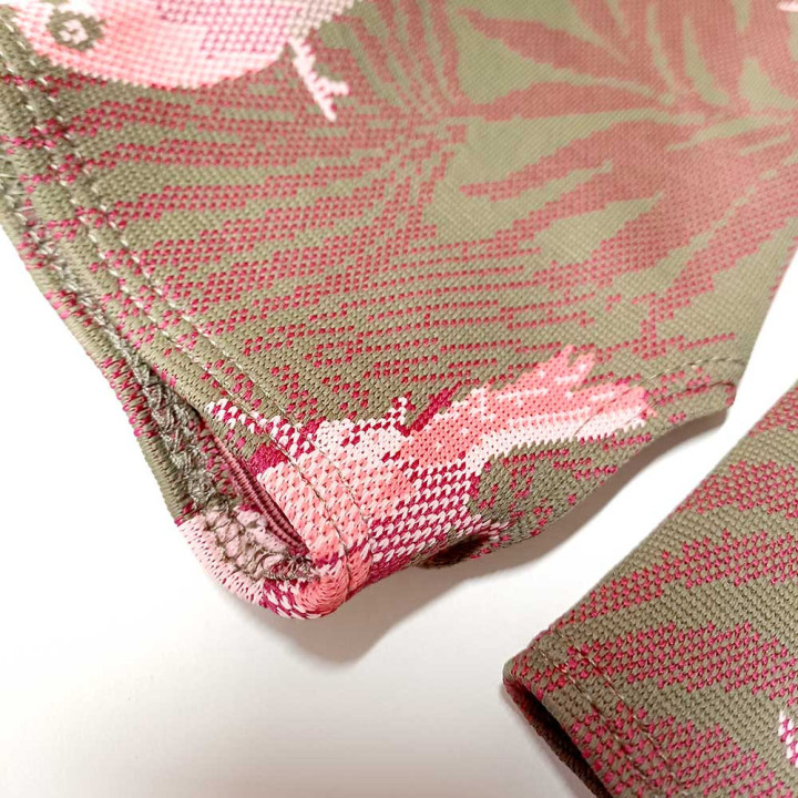 Mitaines longues vertes et roses motif perroquet, Made in France, jersey extensible