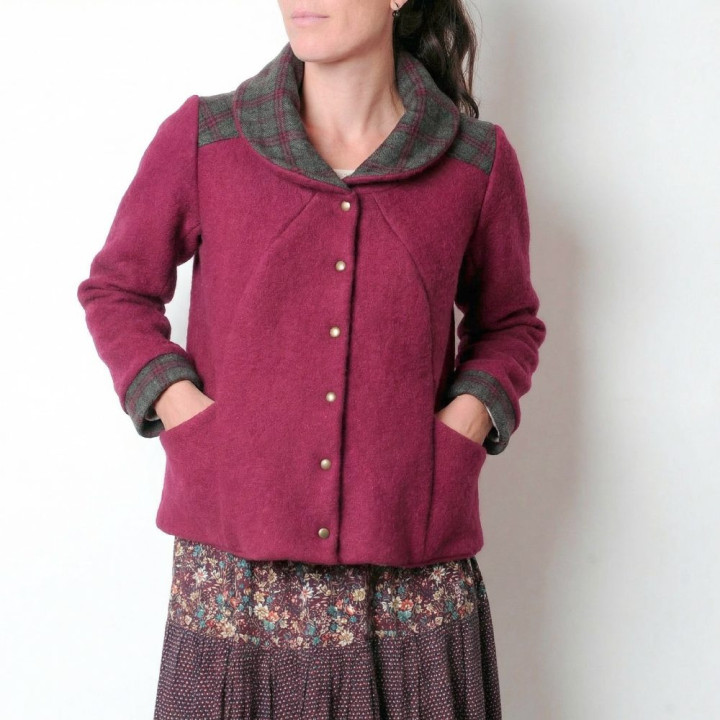 Blouson d'hiver en laine rouge bordeaux, Manteau court à grand col, Fabrication artisanale française