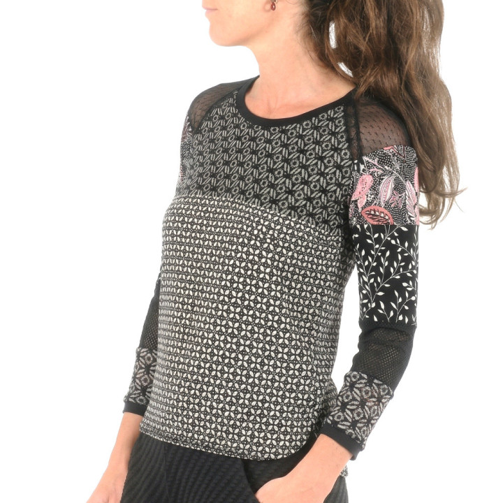 Women’s patchwork top in printed jersey and lace, one-of-a-kind MALAM piece.