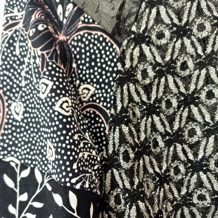 Women’s Patchwork Lace And Printed Jersey Top One Of A Kind Handmade in France – MALAM