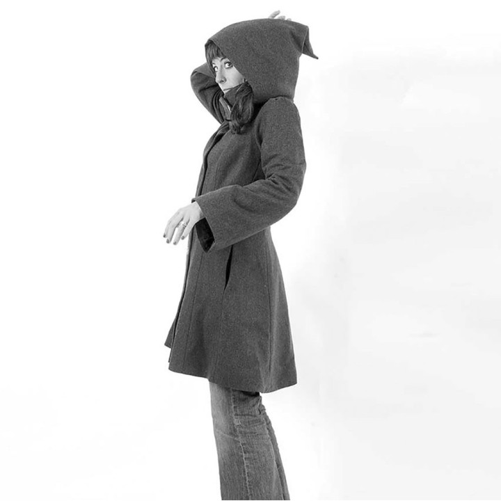 Customizable women’s coat with structured flared cut, made in France