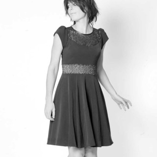 Robe de mariée avec décolleté dentelle personnalisée