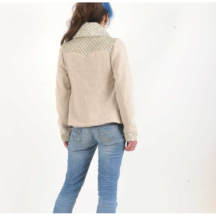 Veste courte beige en laine et velours, grand col, Fabriquée en France