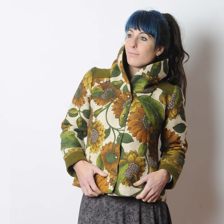 Veste courte lainage et jute imprimé, grand col, Fabriquée en France