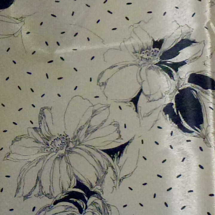 Tissu C68 satiné taupe et noir motif floral | MALAM