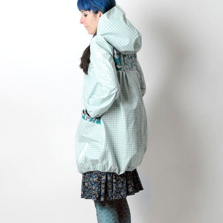 Imperméable boule vert à capuche, sur mesure | MALAM