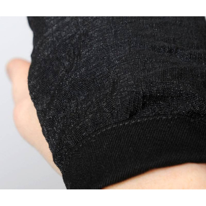 Metallic black fingerless gauntlets