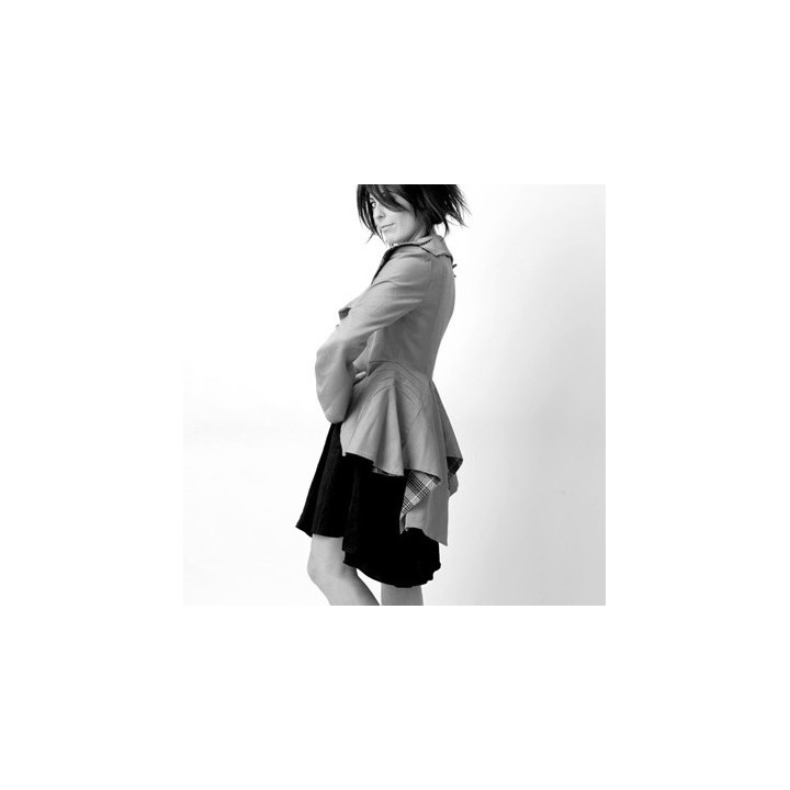 Veste femme créateur originale et asymétrique