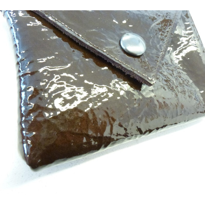 Dark brown varnished leather small pouch for cards or coins