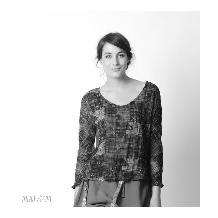 Loose top with wide neckline - CUSTOM HANDMADE