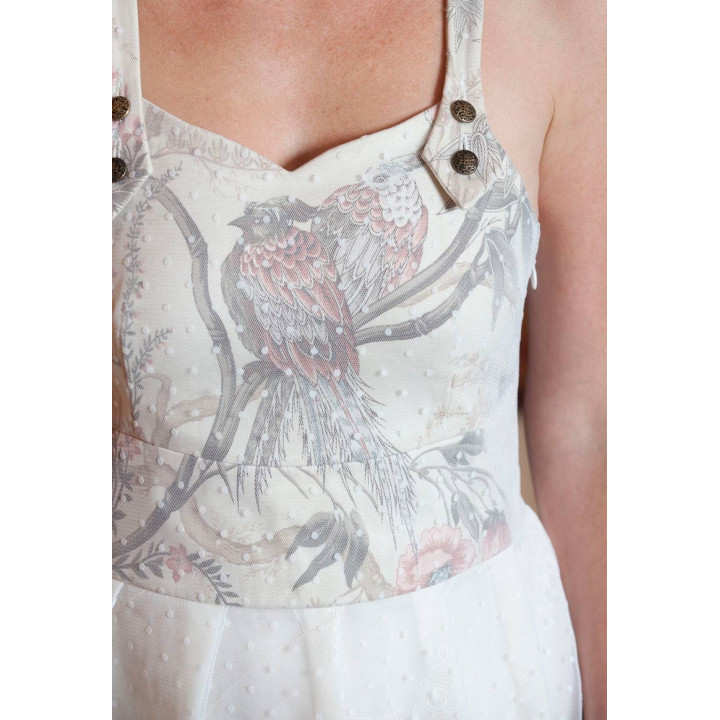 Robe à bretelles beige et blanche - imprimé oiseaux, résille plumetis