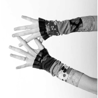 Long stretchy cuffs with ruffled hem - CUSTOM HANDMADE