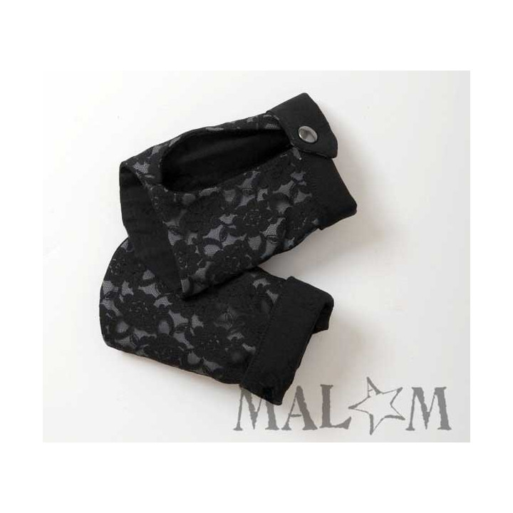Mitaines créateur dentelle noire fond gris