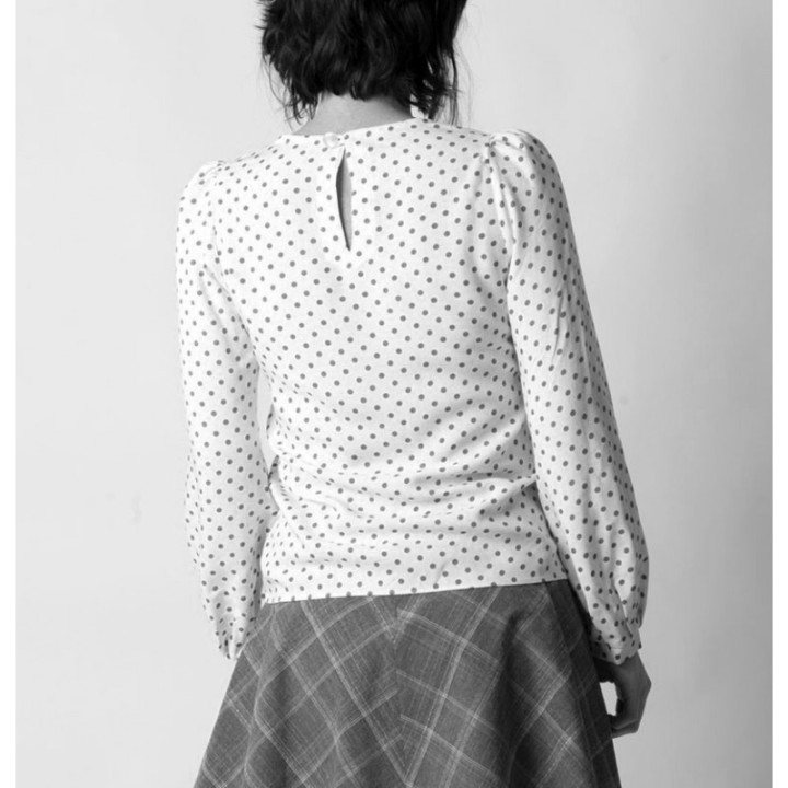 Supple womens blouse with long sleeves - CUSTOM HANDMADE